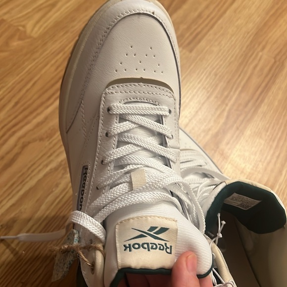Reebok Hightops New with tag size 9 - Picture 7 of 10